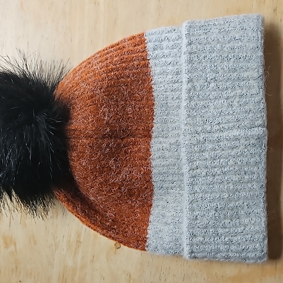 COLUMBIA BEANIE - Picture 5 of 11